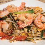 Lac Vien Restaurant - M7. Thai style stir fried noodles w/shrimps, chives bean sprout & roasted peanut